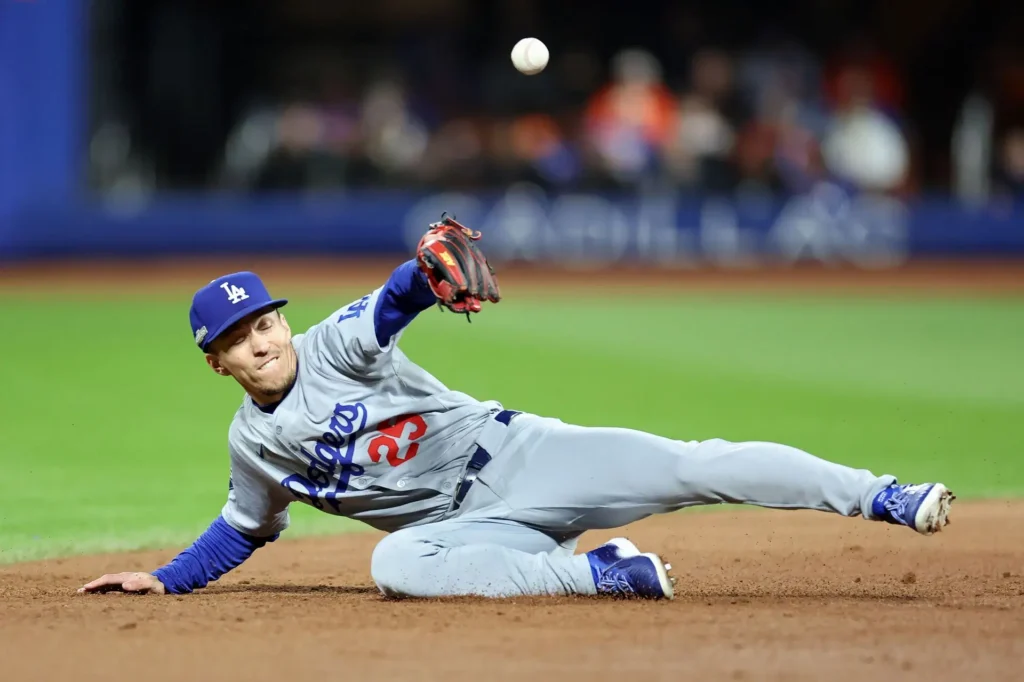 Tommy Edman Contract: An In-Depth Analysis of the Versatile Star's Deal with the St. Louis Cardinals