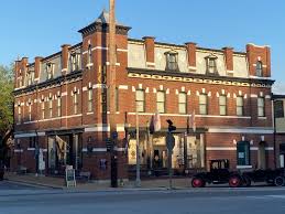 Hermann Crown Suites: A Luxurious Stay in the Heart of Hermann, Missouri